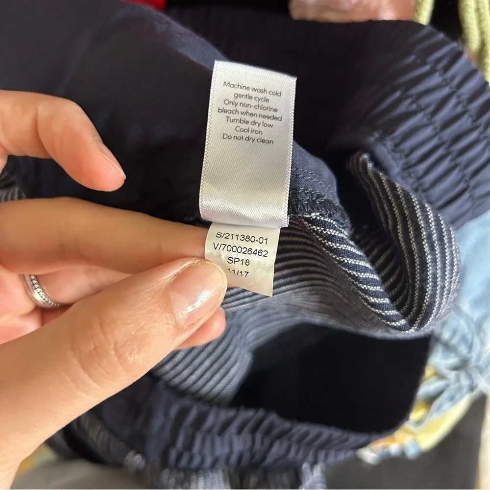 Athleta Stripe Bali‎ Linen Ankle Pants Navy Blue Stripe Size 4